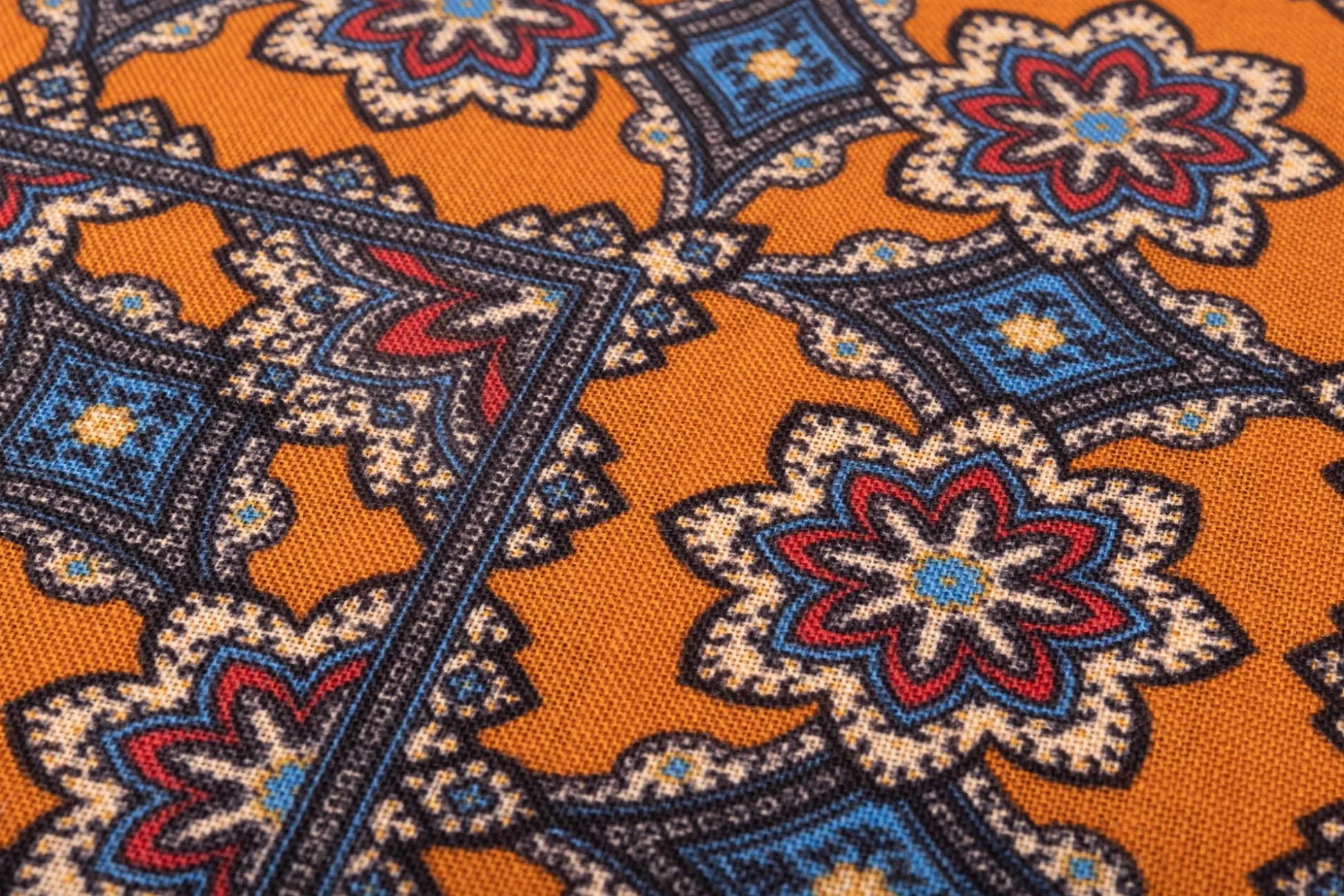 Antique Gold Medallion Printed Silk Wool Pocket Square