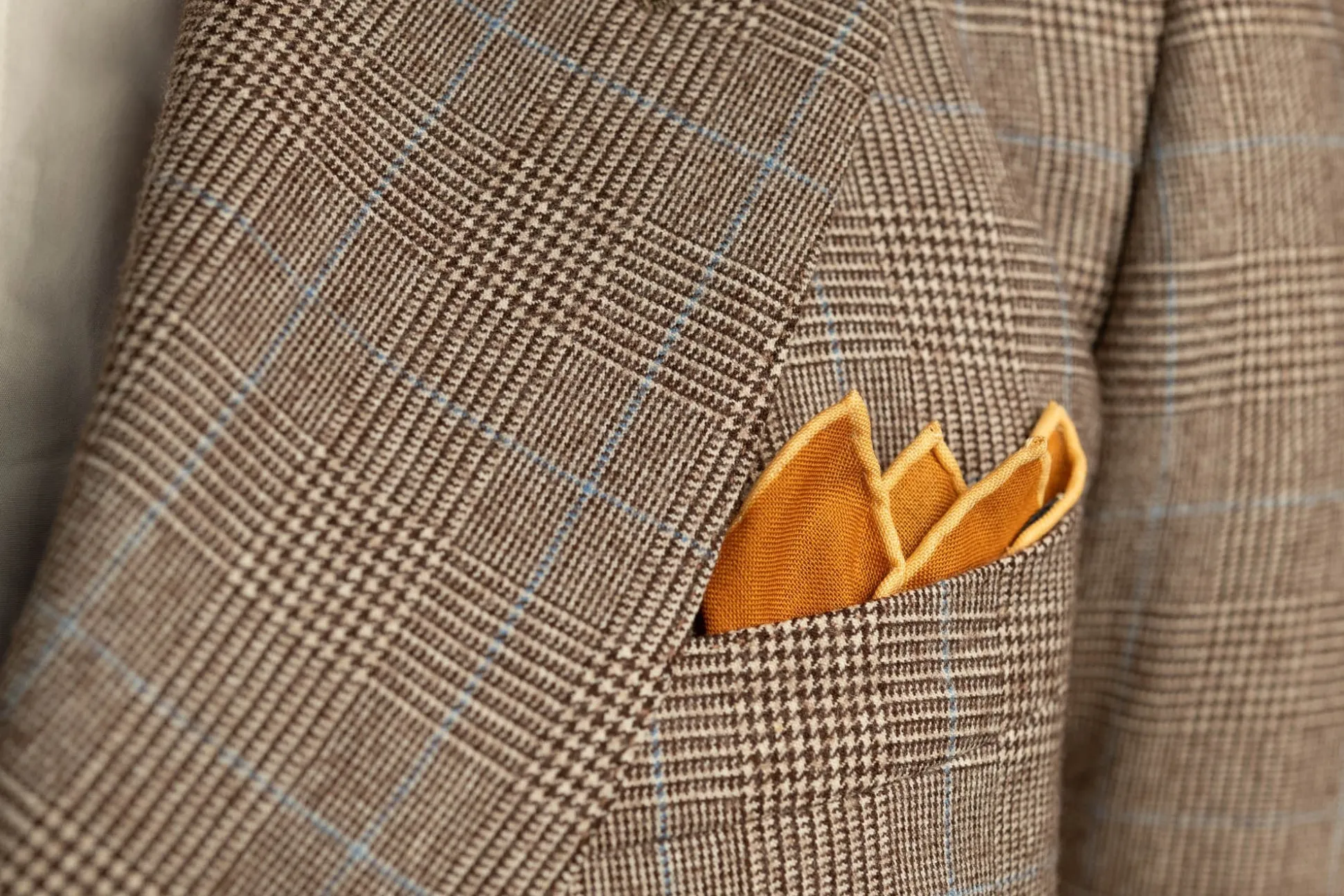 Antique Gold Medallion Printed Silk Wool Pocket Square