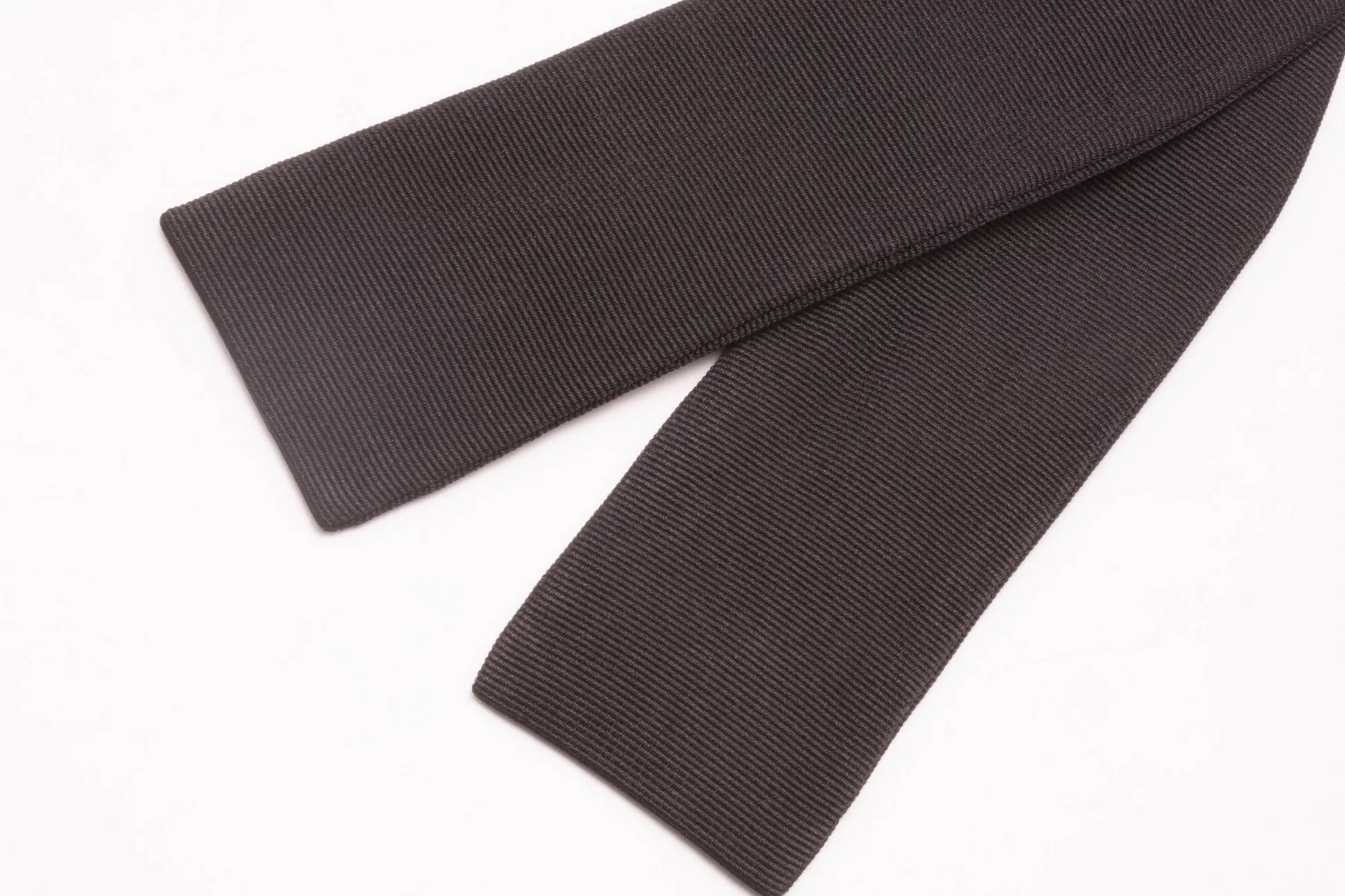 Black Batwing Silk Faille Grosgrain Bow Tie