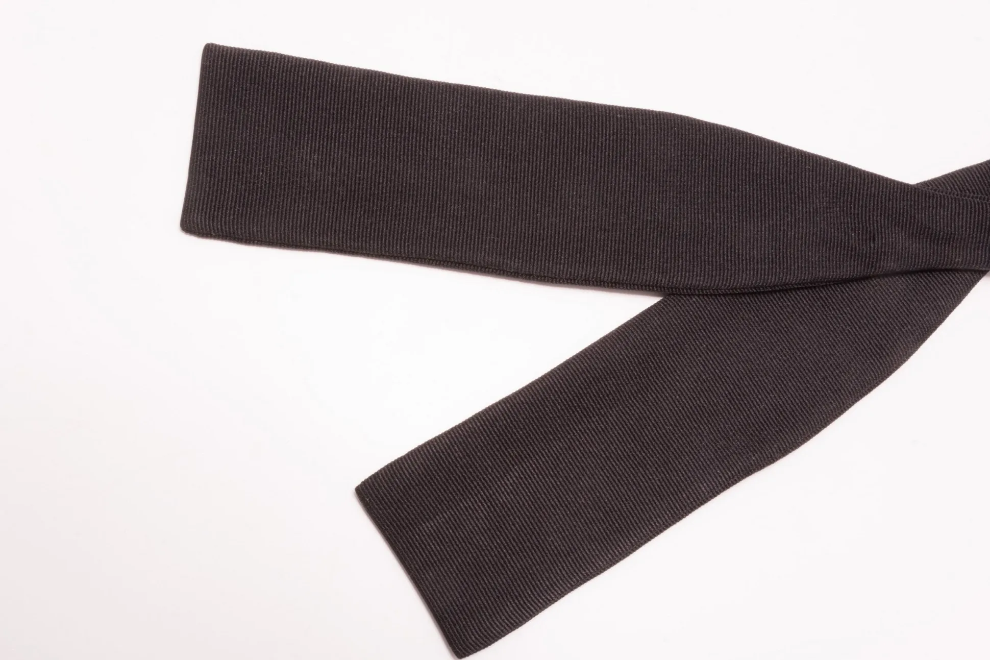 Black Batwing Silk Faille Grosgrain Bow Tie
