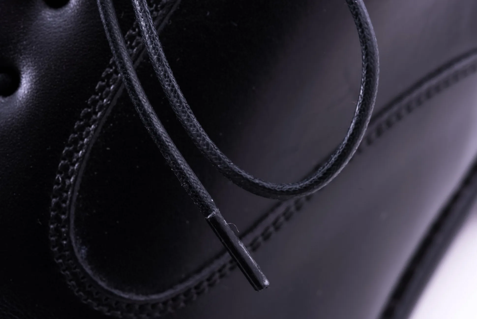 Black Round Waxed Cotton Bootlaces