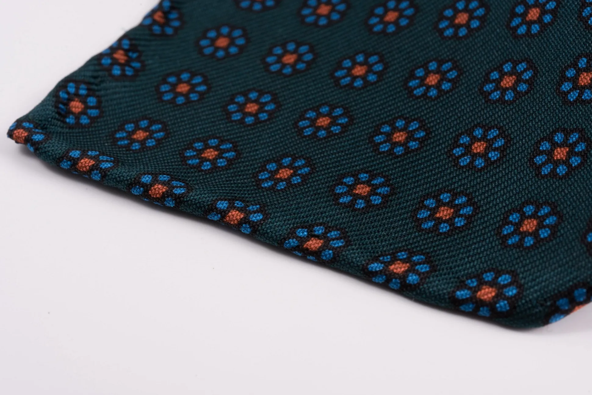 Bottle Green Macclesfield Neats Madder Silk Tie