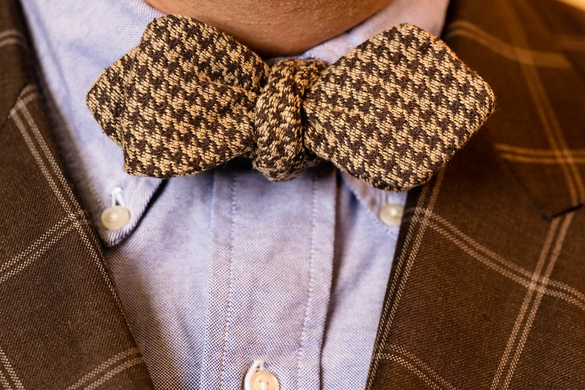 Brown & Beige Houndstooth Silk Bourette Bow Tie