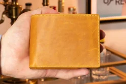 8 Card Classic Bifold Wallet in Vintage Gold Full-Grain Americana Leather