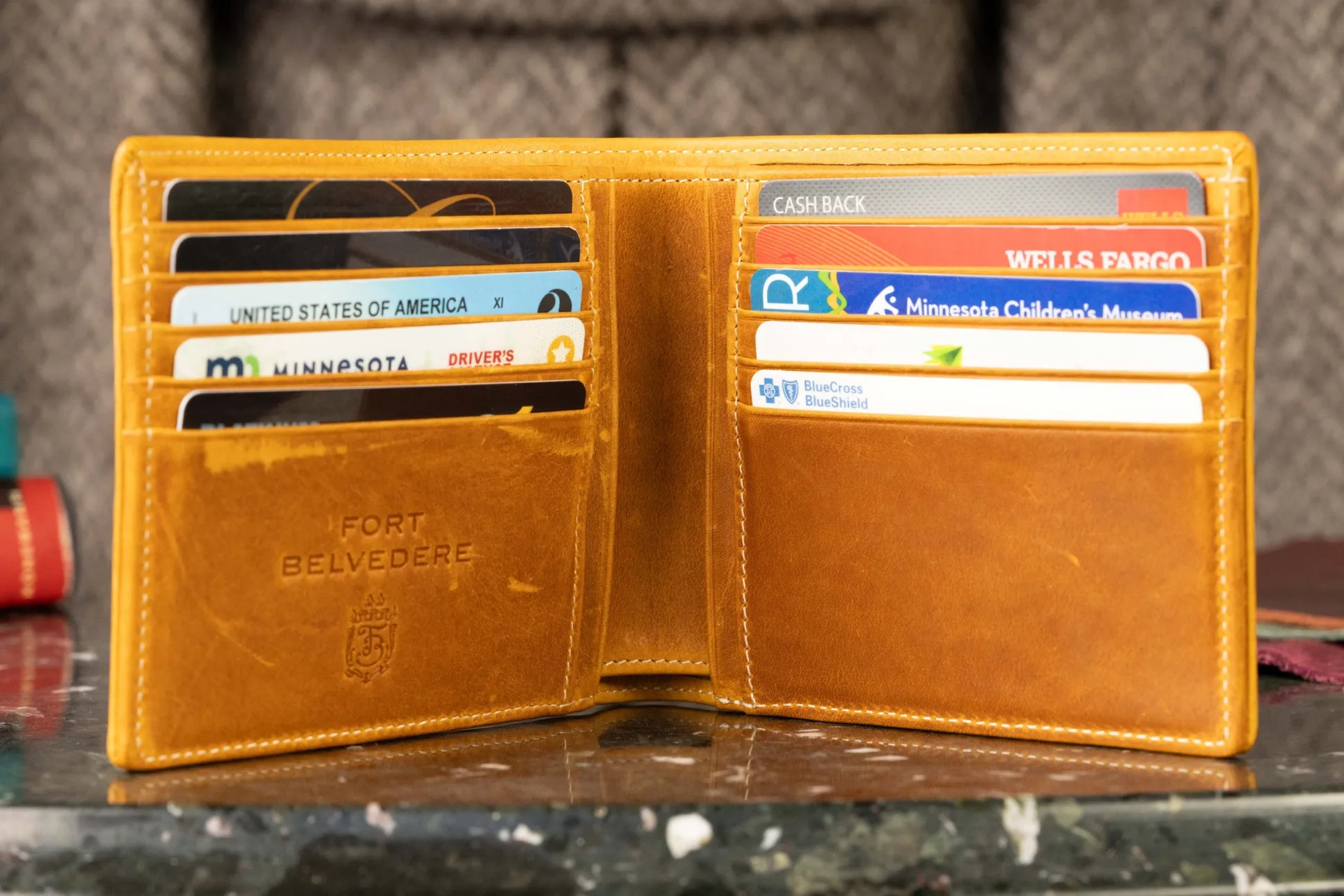 8 Card Classic Bifold Wallet in Vintage Gold Full-Grain Americana Leather