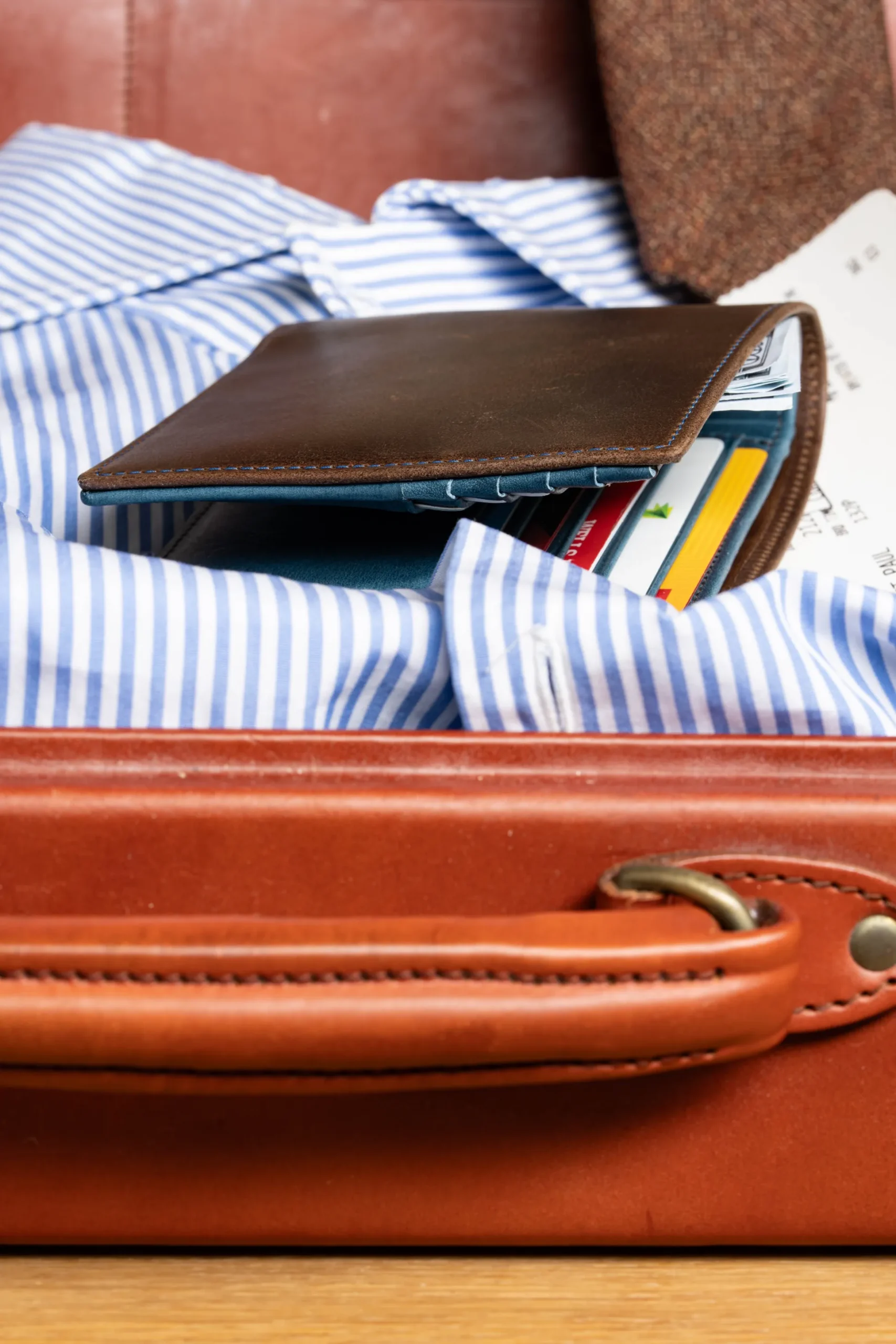 Classic 8 Card Bifold Mahogany & Blue Two Tone Leather Wallet