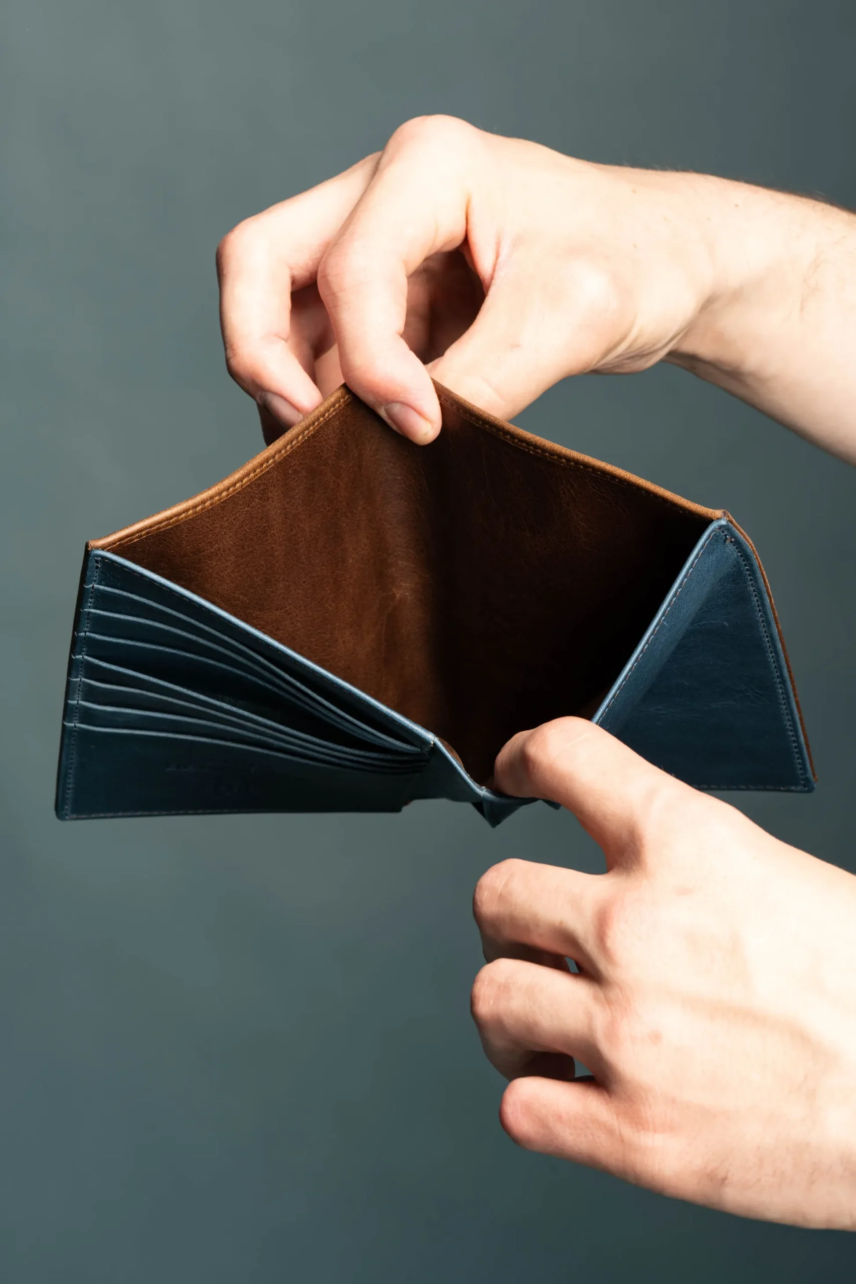 Classic 8 Card Bifold Mahogany & Blue Two Tone Leather Wallet