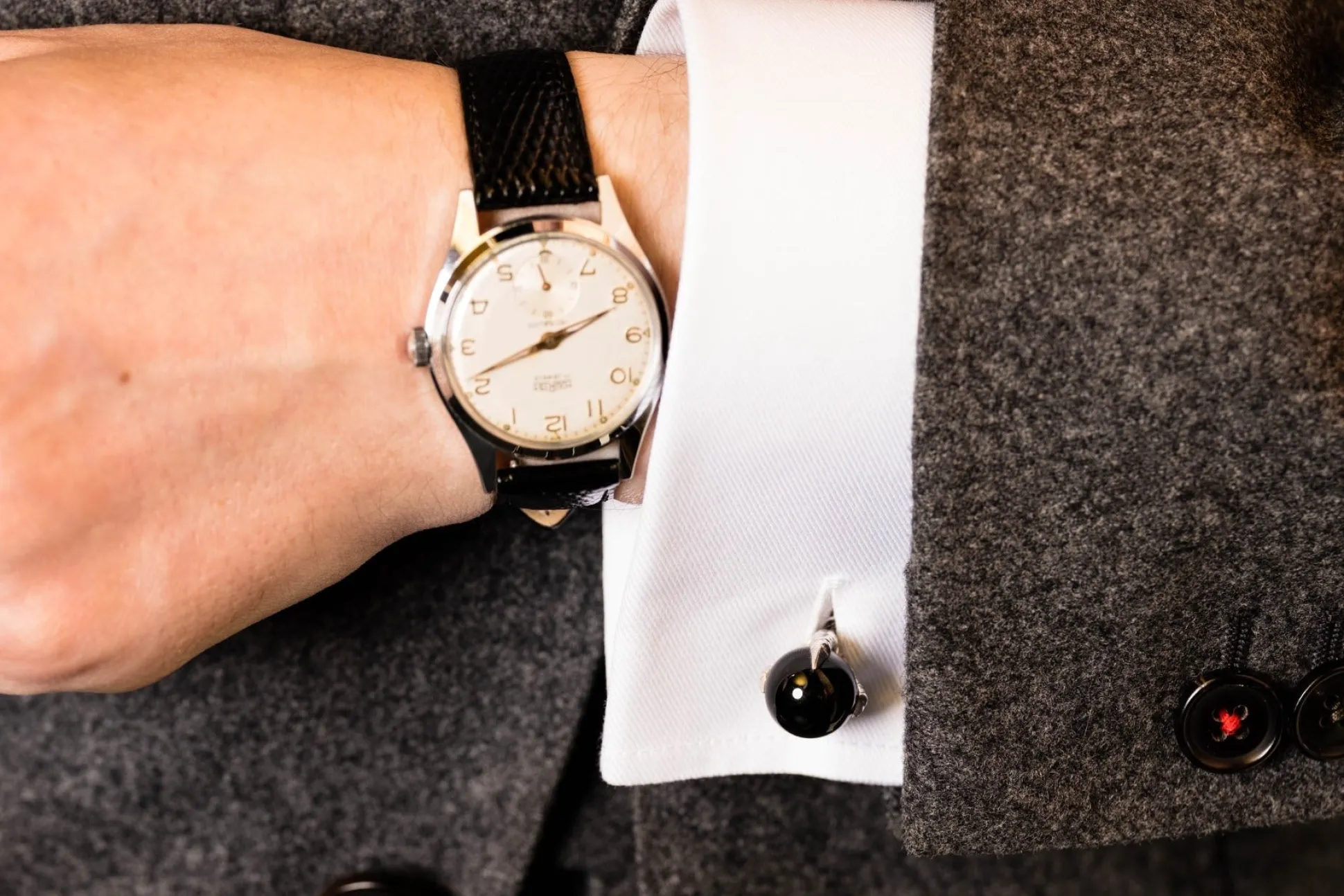 Eagle Claw Onyx Cufflinks