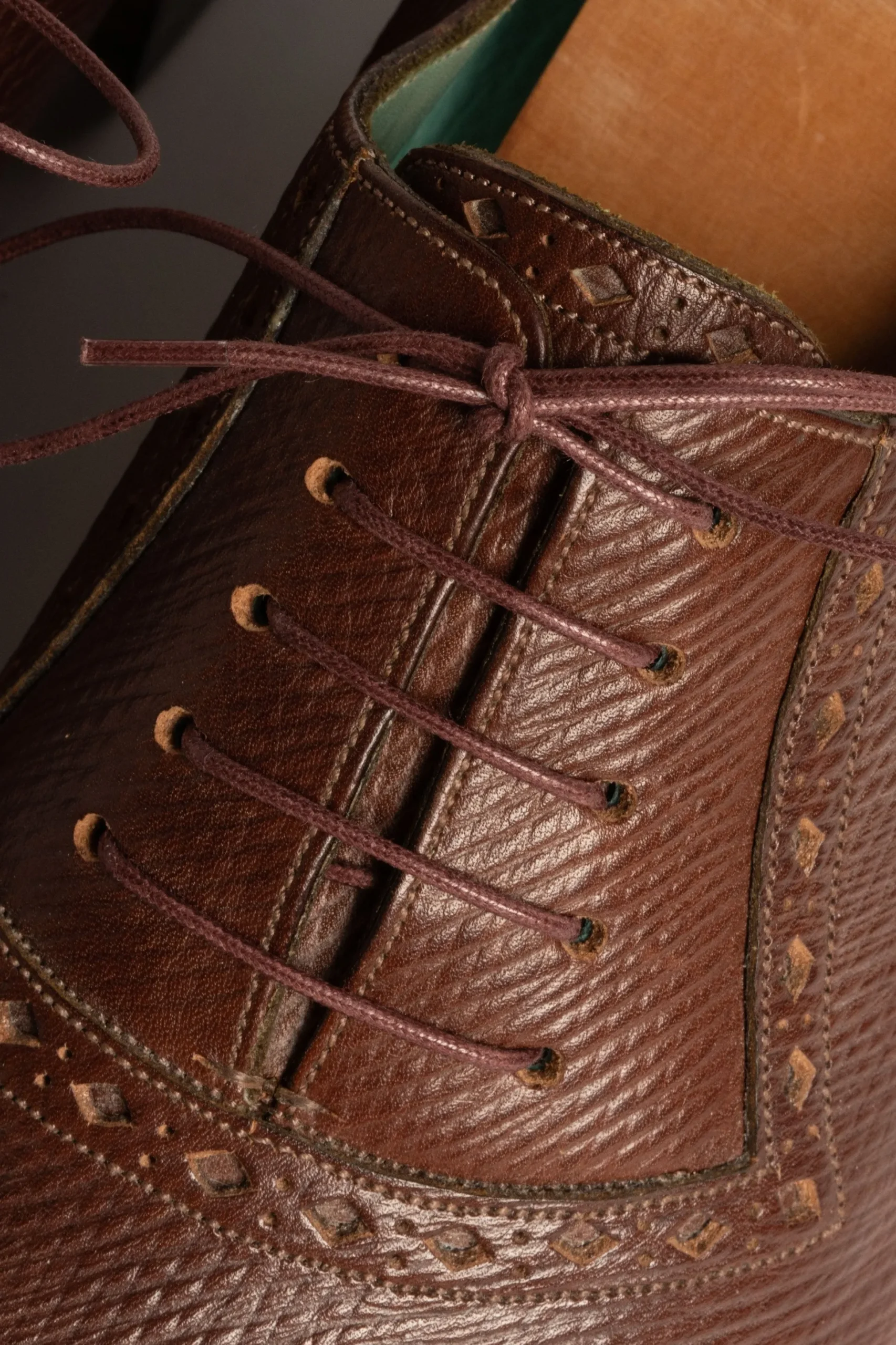 Flat Bordeaux Waxed Cotton Shoelaces