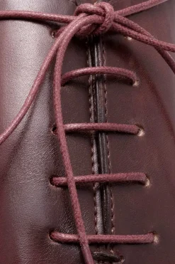 Flat Burgundy Waxed Cotton Shoelaces