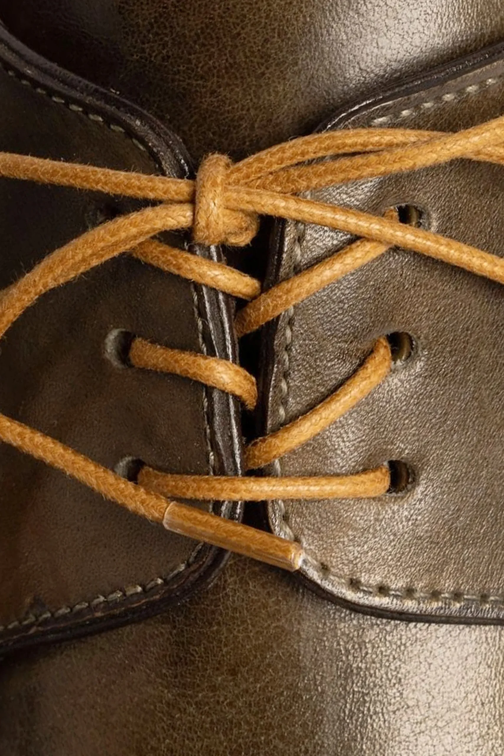 Flat Cognac Waxed Cotton Shoelaces