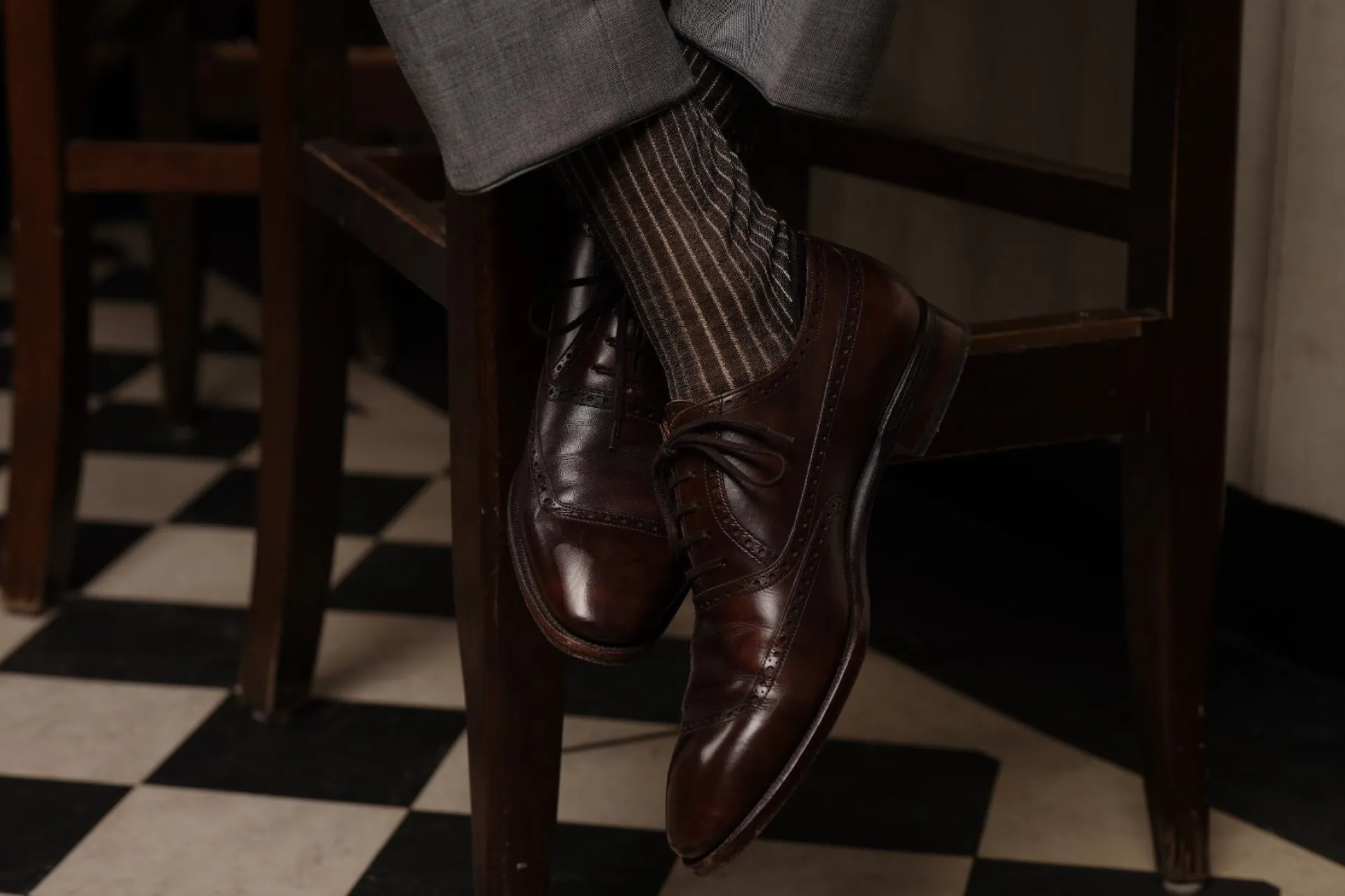 Flat Dark Brown Waxed Cotton Shoelaces