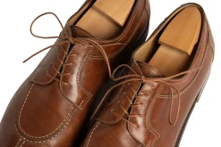 Flat Dark Cognac Waxed Cotton Shoelaces