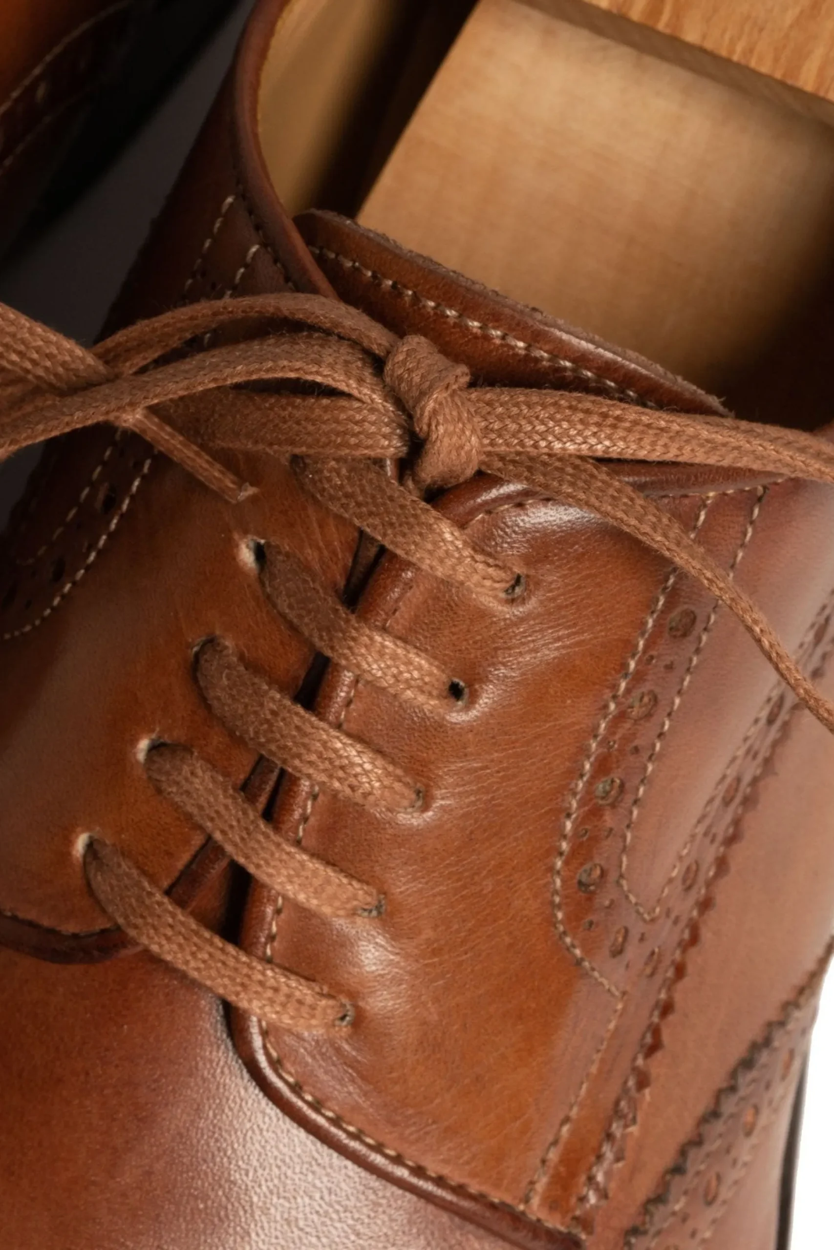 Flat Dark Cognac Waxed Cotton Shoelaces