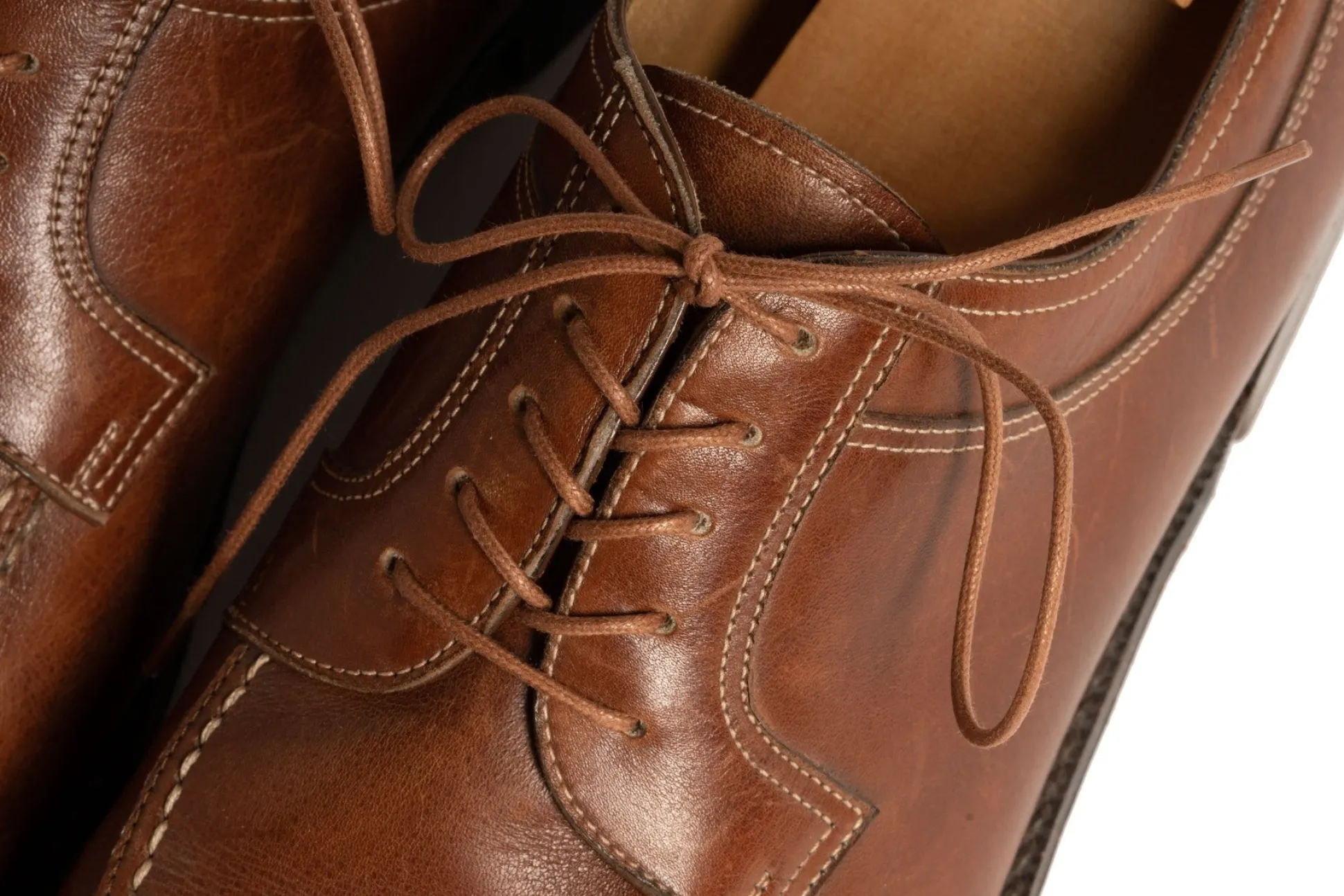 Flat Dark Cognac Waxed Cotton Shoelaces