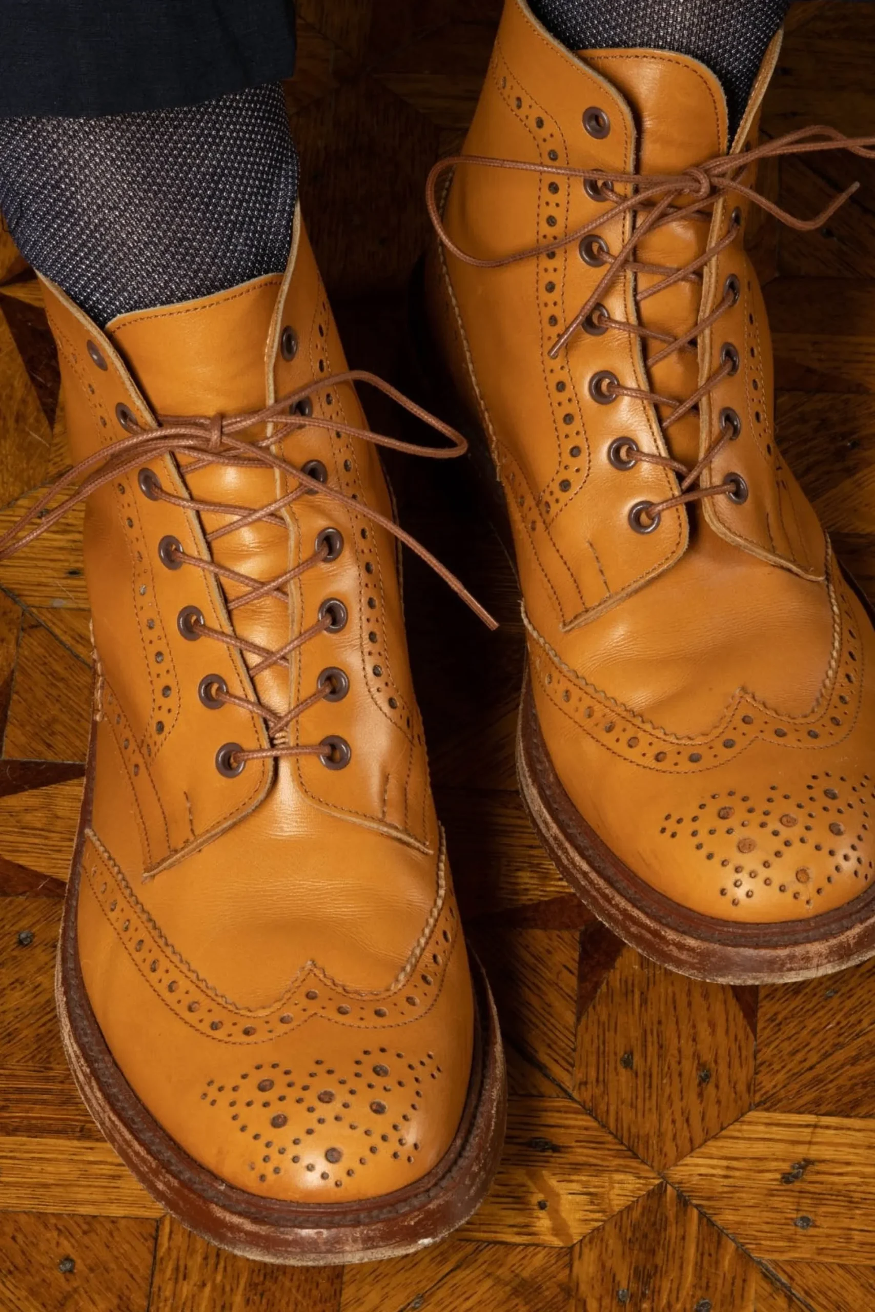 Flat Dark Cognac Waxed Cotton Shoelaces