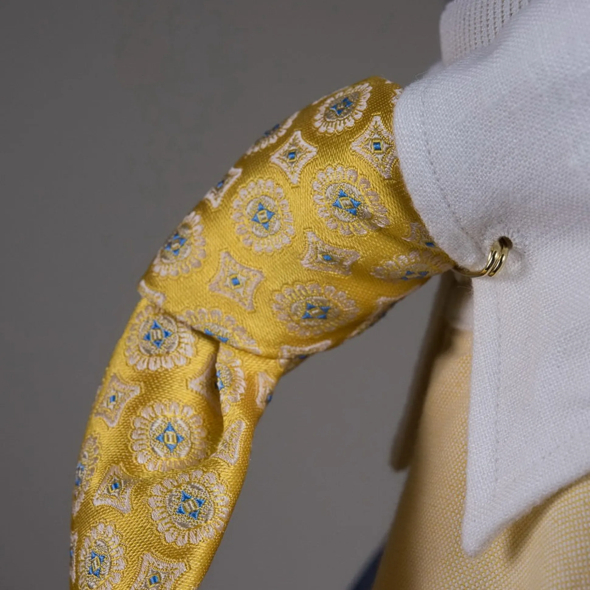 Gold Safety Collar Pin