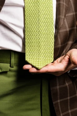 Granny Smith Green Zigzag Silk Knit Tie