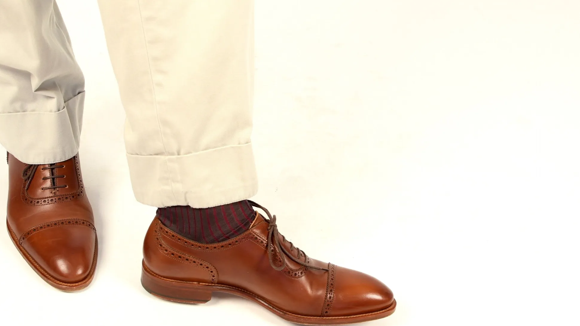 Gray & Red Shadow Stripe Lightweight Cotton Socks