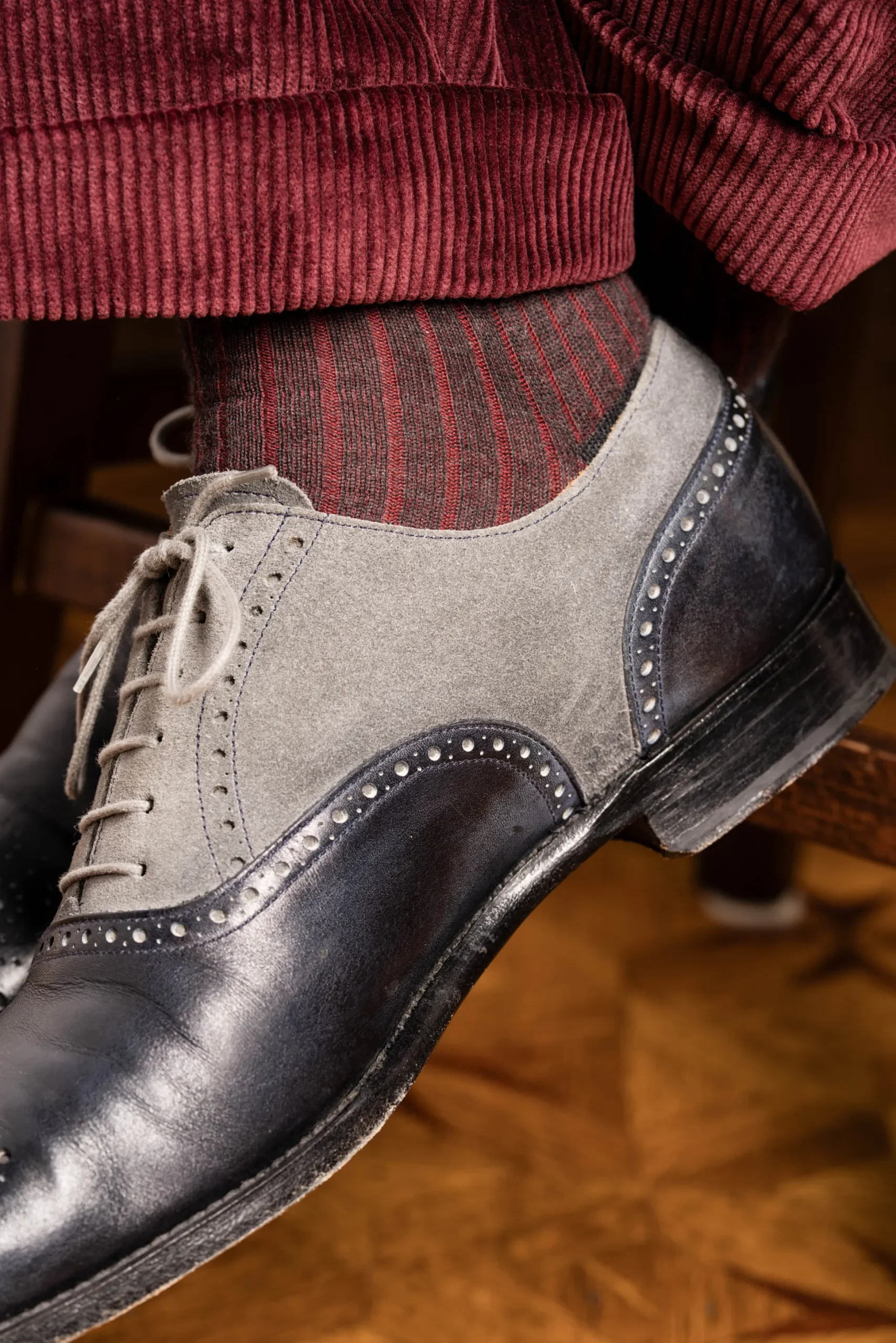 Gray & Red Shadow Stripe Midweight Cotton Socks