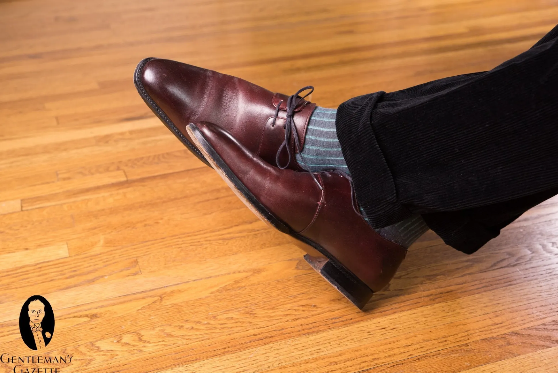 Gray & Turquoise Shadow Stripe Lightweight Cotton Socks