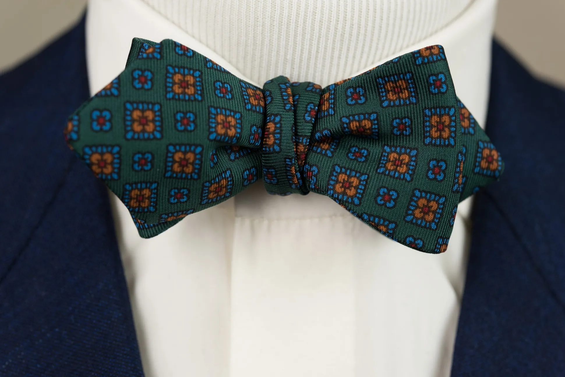 Green Macclesfield Neats Ancient Madder Silk Bow Tie