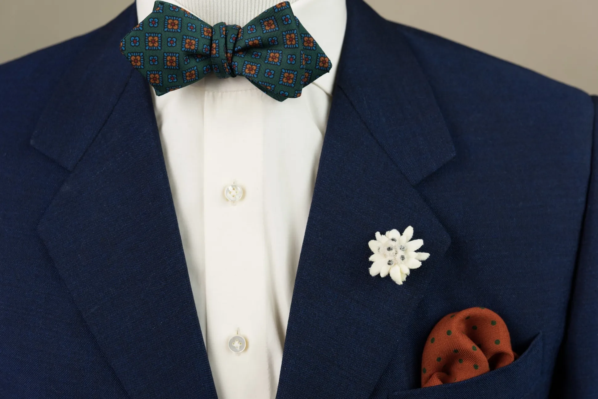 Green Macclesfield Neats Ancient Madder Silk Bow Tie