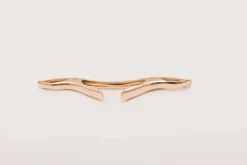 Large Gold 70mm Collar Clip for Modern Medium Spread Collars
