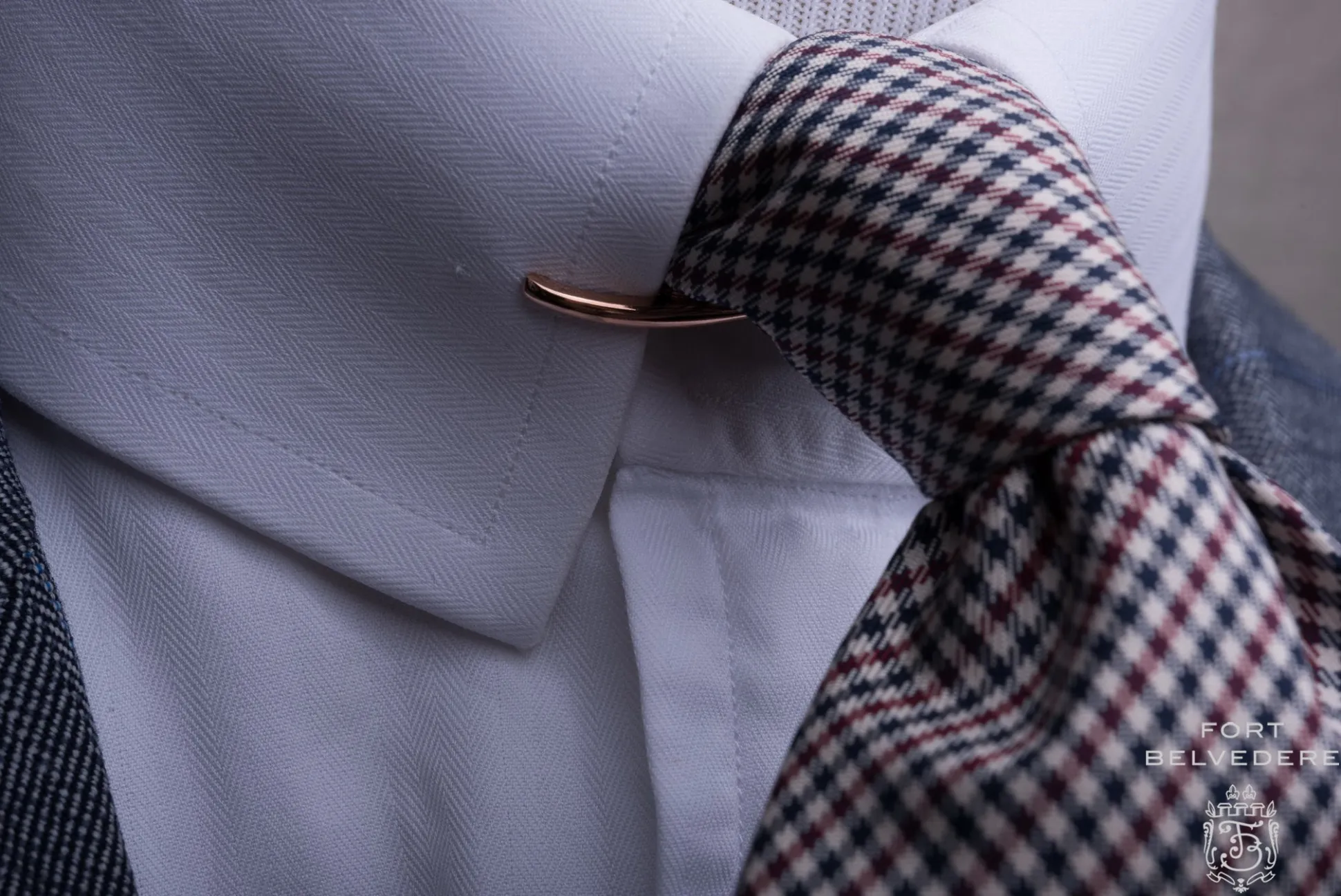 Large Rose Gold 70mm Collar Clip for Modern Medium Spread Collars