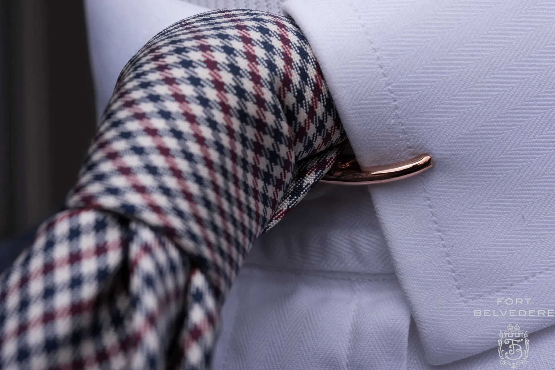 Large Rose Gold 70mm Collar Clip for Modern Medium Spread Collars