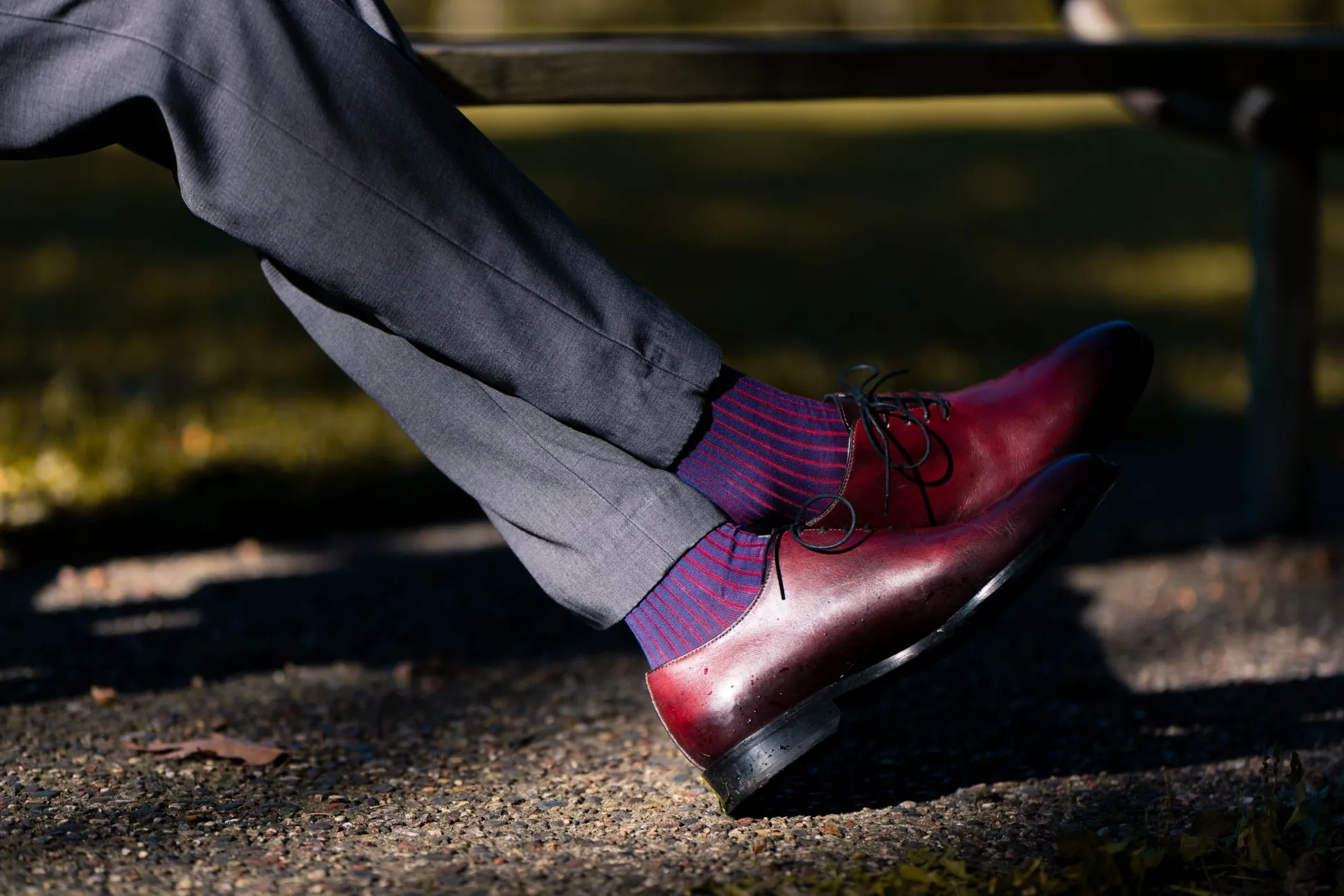 Light Navy & Red Shadow Stripe Lightweight Cotton Socks