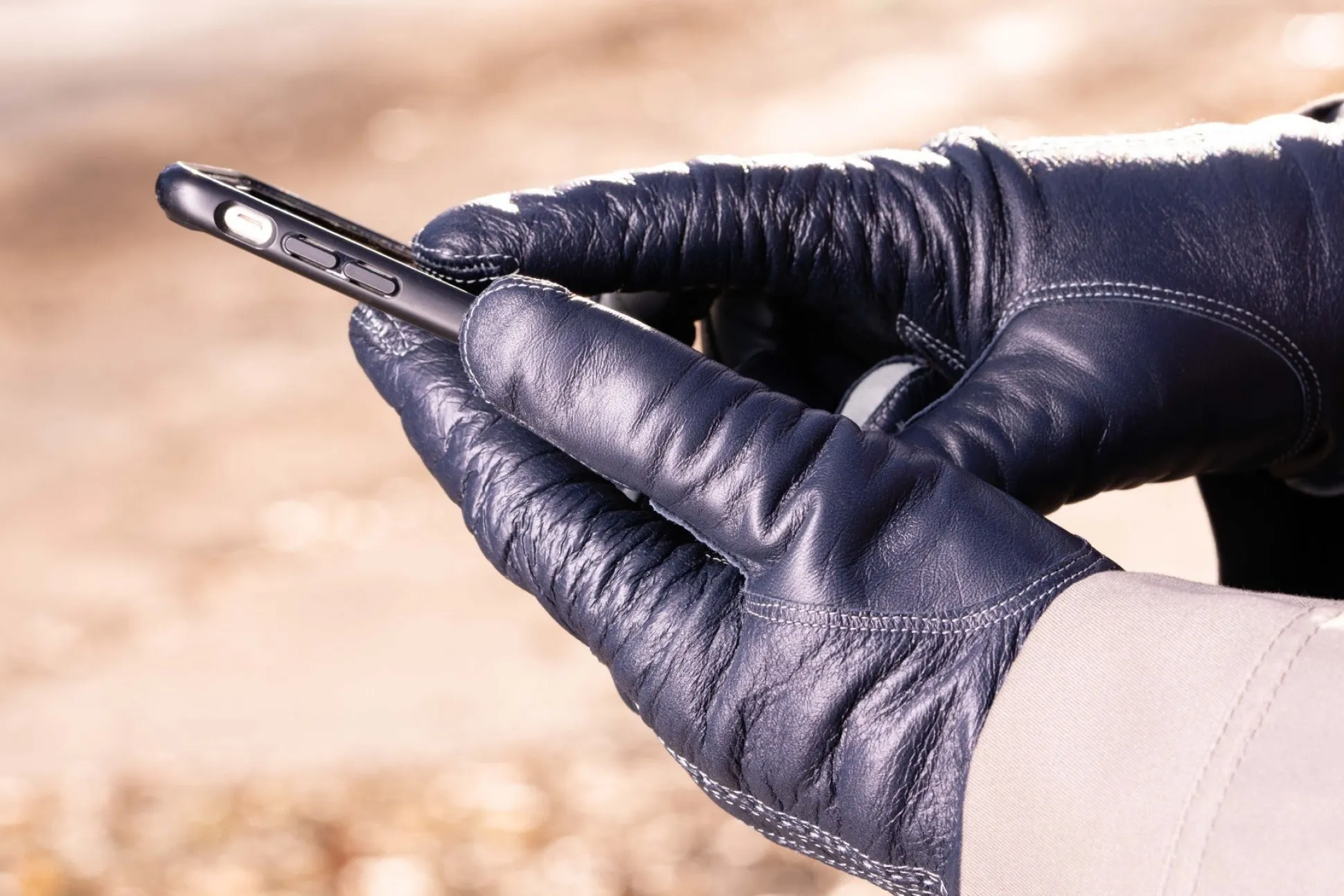 Midnight Blue Touchscreen Lamb Nappa Gloves