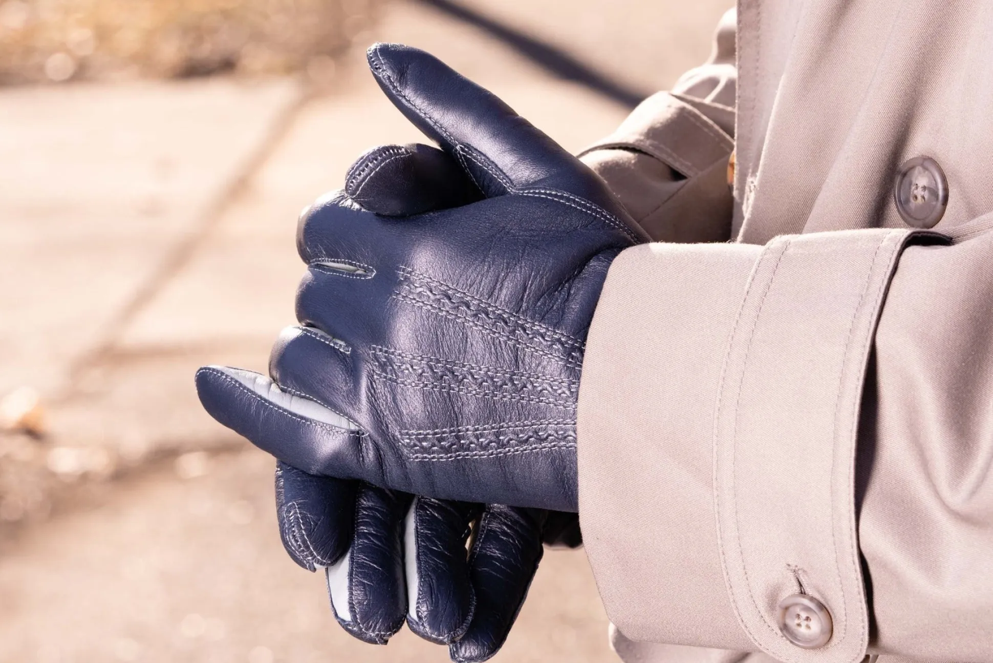 Midnight Blue Touchscreen Lamb Nappa Gloves