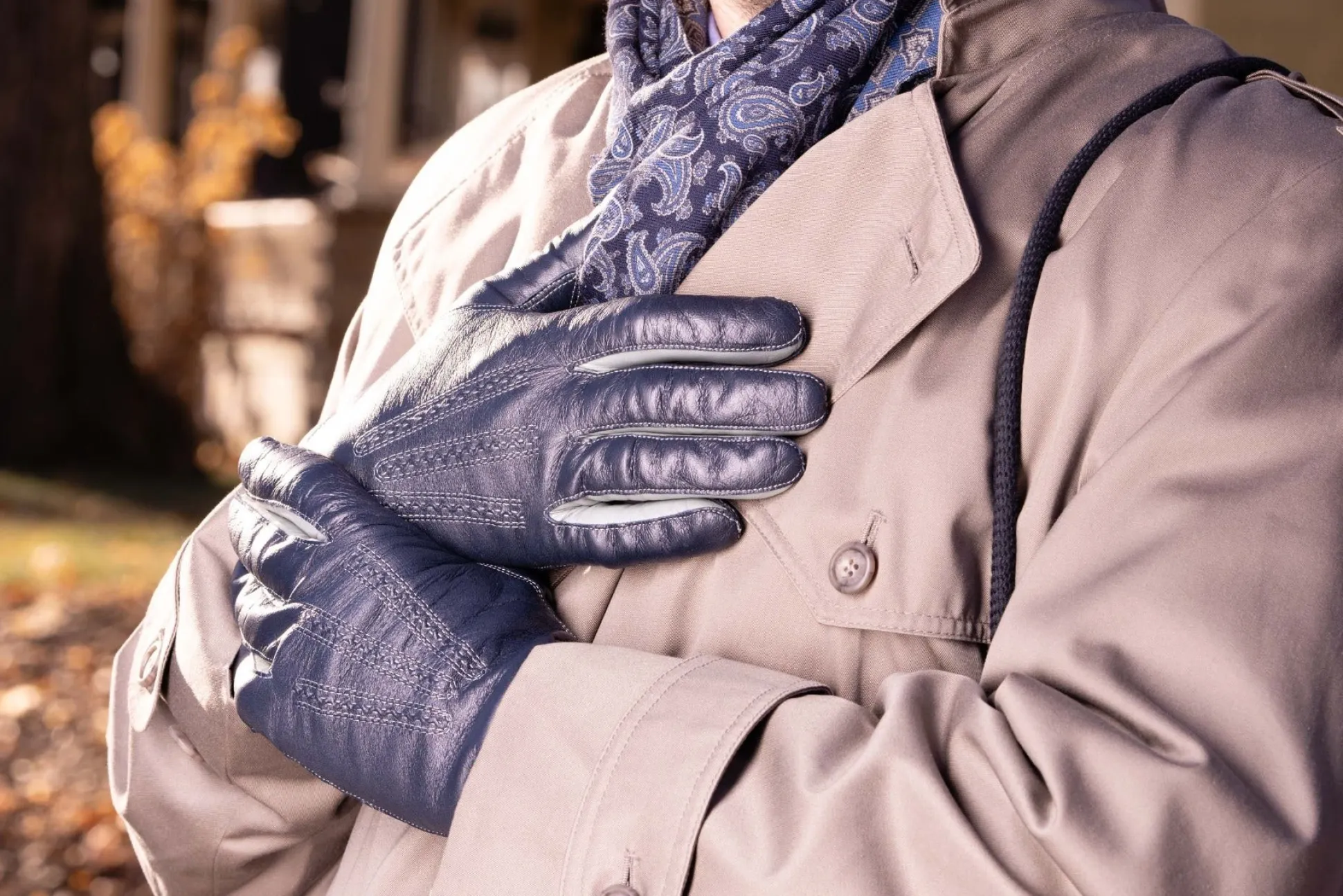 Midnight Blue Touchscreen Lamb Nappa Gloves