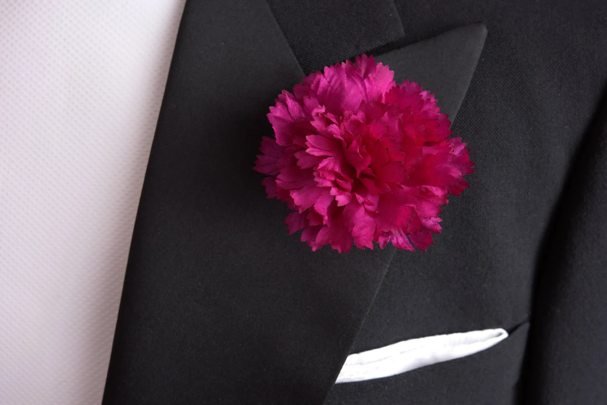 Mini Purple Carnation Silk Boutonnière Flower
