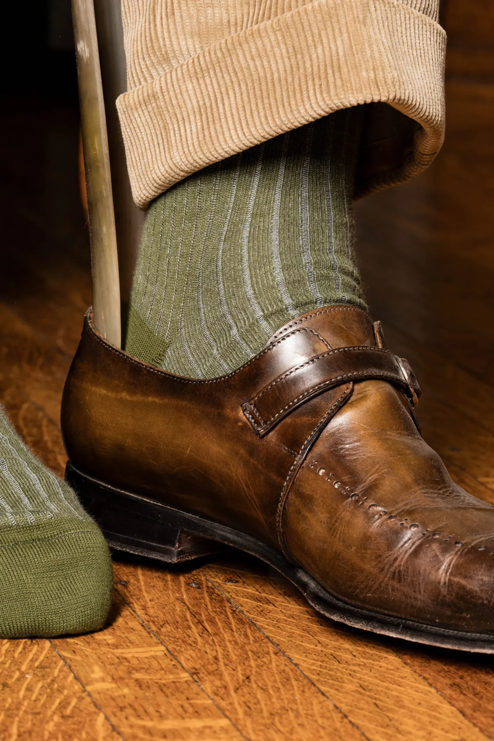 Olive Green & Light Gray Shadow Stripe Midweight Cotton Socks