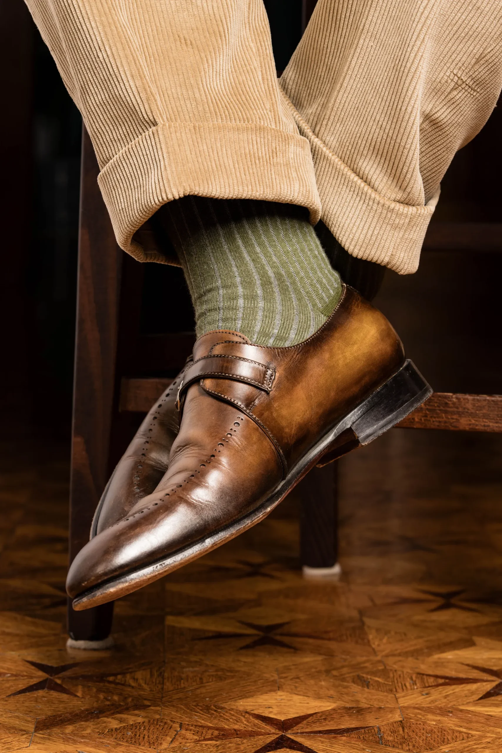Olive Green & Light Gray Shadow Stripe Midweight Cotton Socks