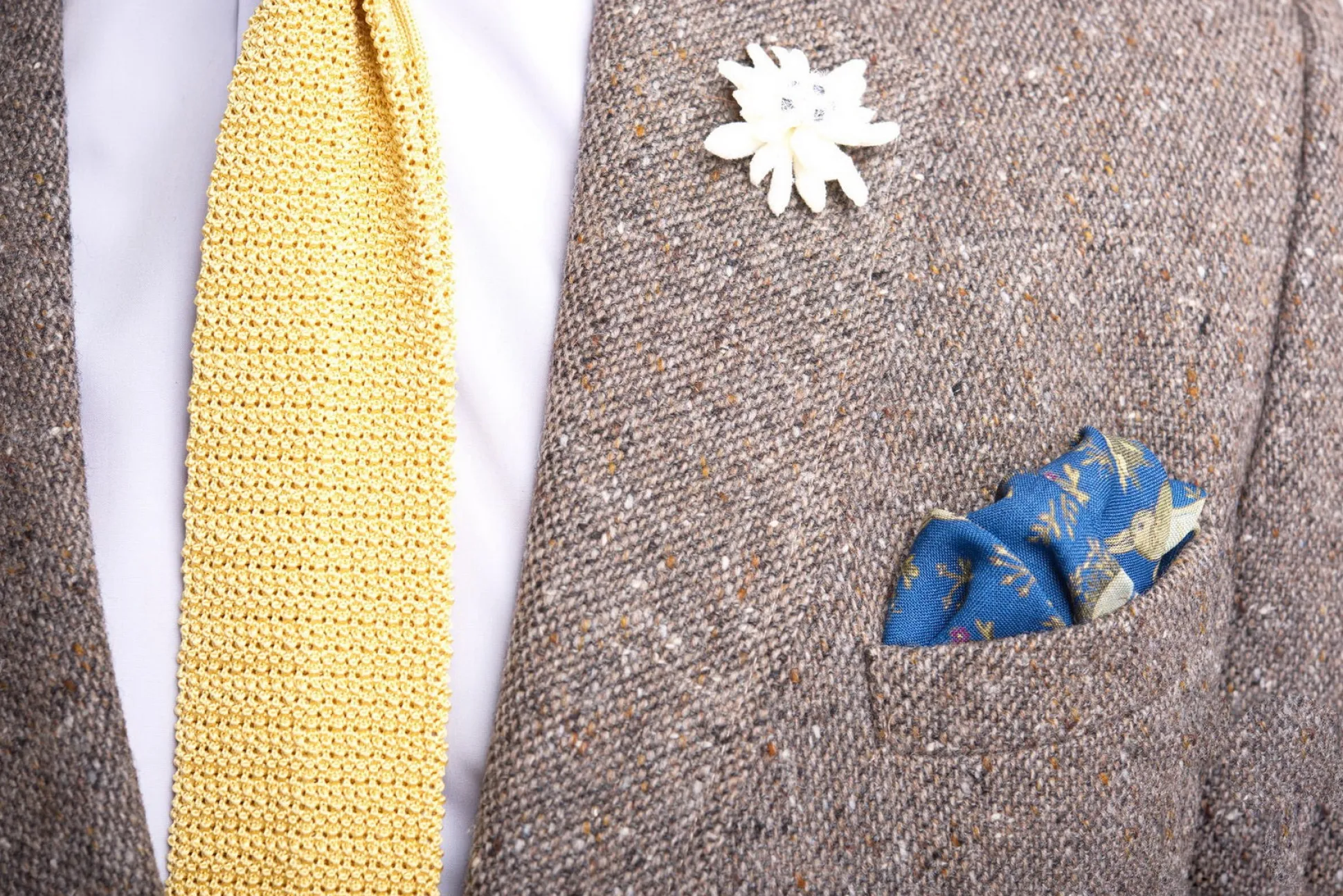 Pale Yellow Silk Knit Tie