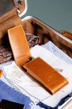 3-Pen Saddle Brown Dumont Full-Grain Leather Pen Case