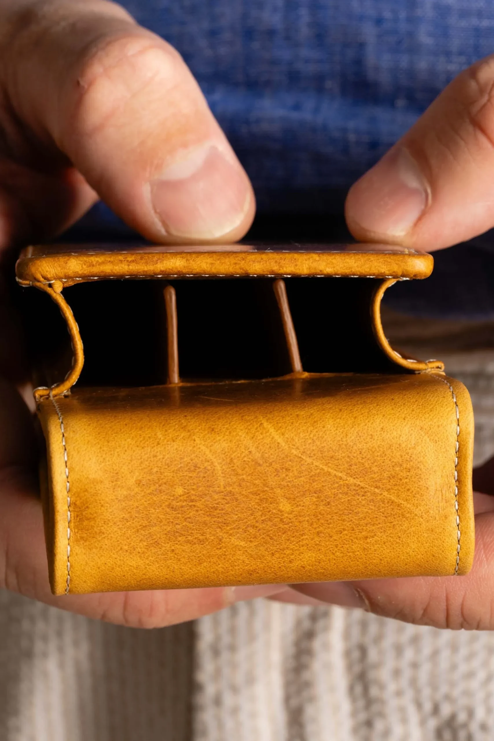 3-Pen Vintage Gold Full-Grain Leather Pen Case