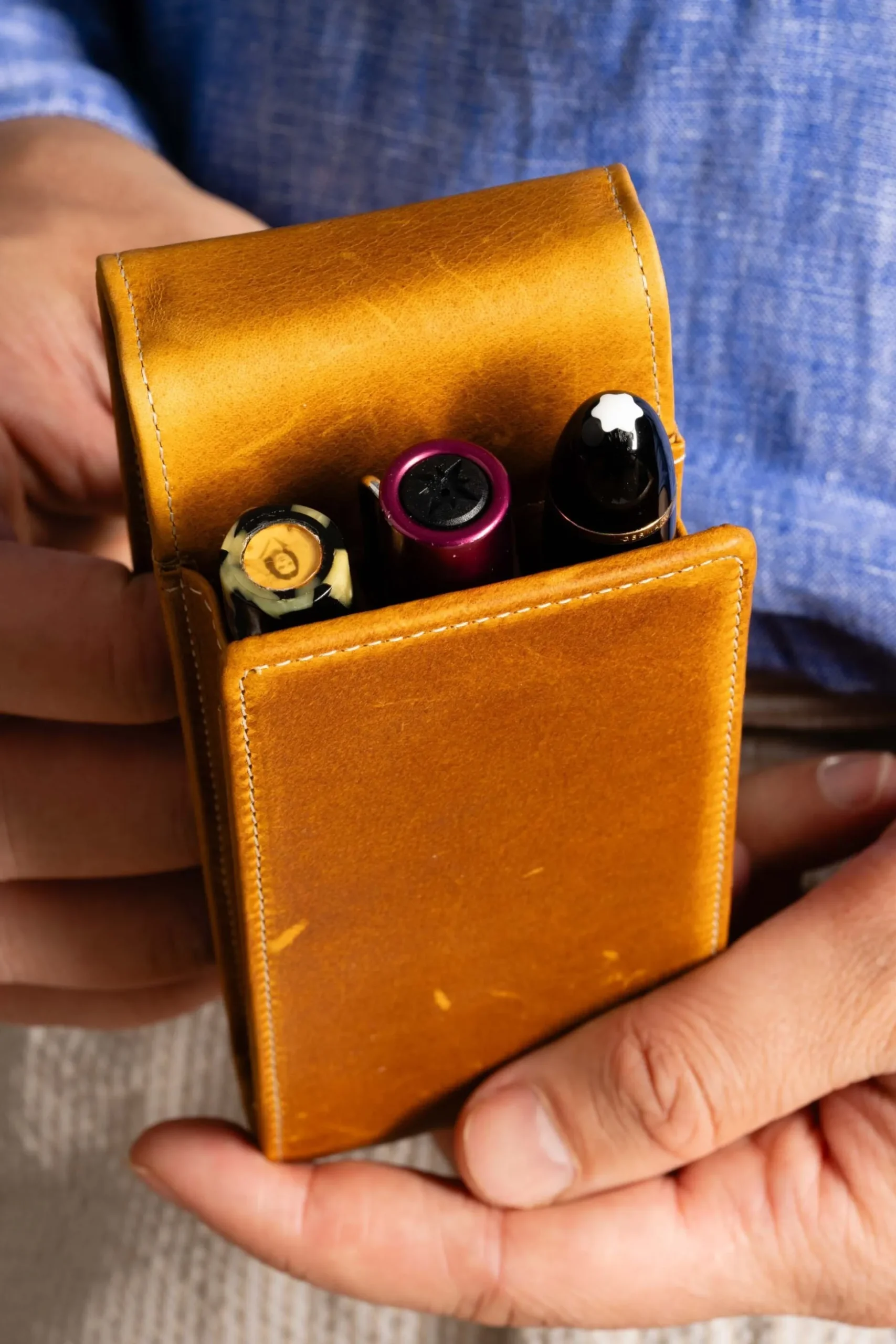 3-Pen Vintage Gold Full-Grain Leather Pen Case