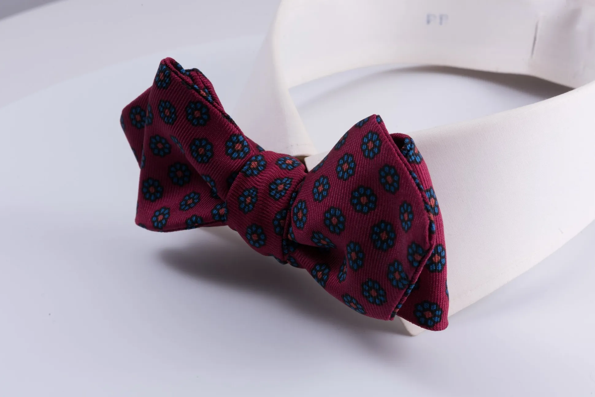 Red Ancient Madder Silk Neats Micropattern Bow Tie