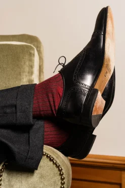 Red & Gray Shadow Stripe Midweight Cotton Socks