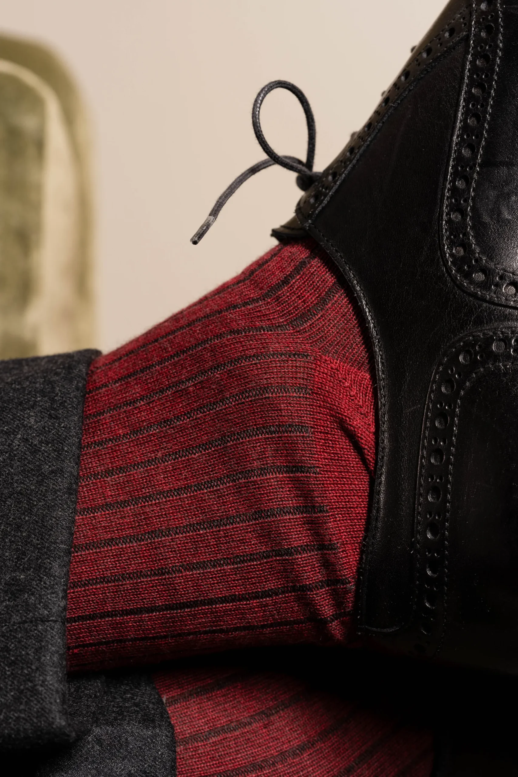 Red & Gray Shadow Stripe Midweight Cotton Socks