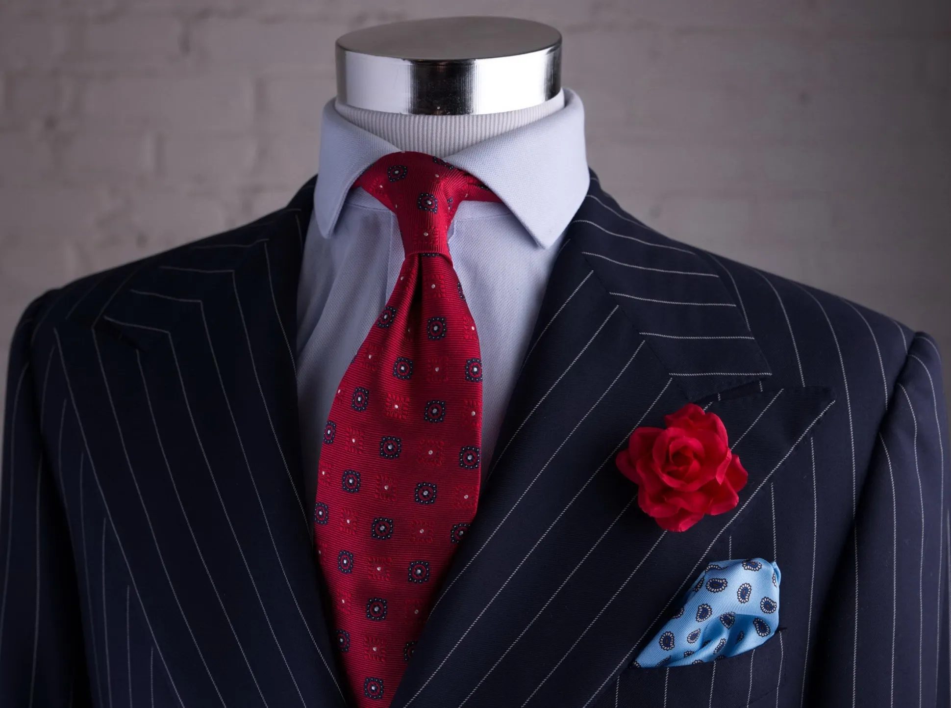 Red Spray Rose Silk Boutonnière Flower