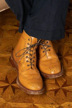Round Dark Charcoal Waxed Cotton Bootlaces