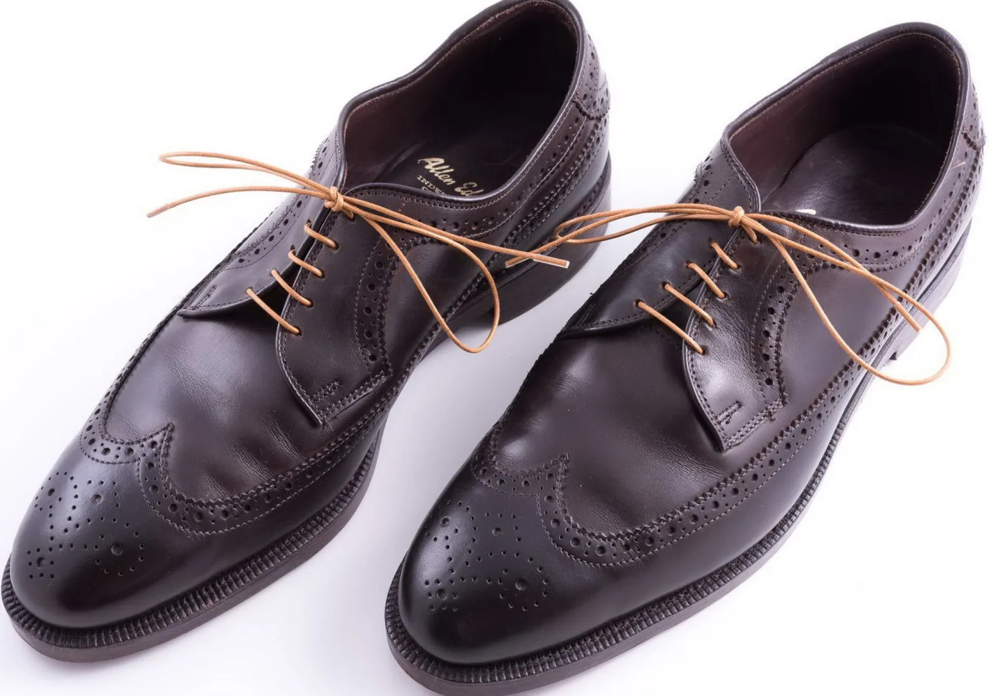 Round Light Brown Waxed Cotton Bootlaces