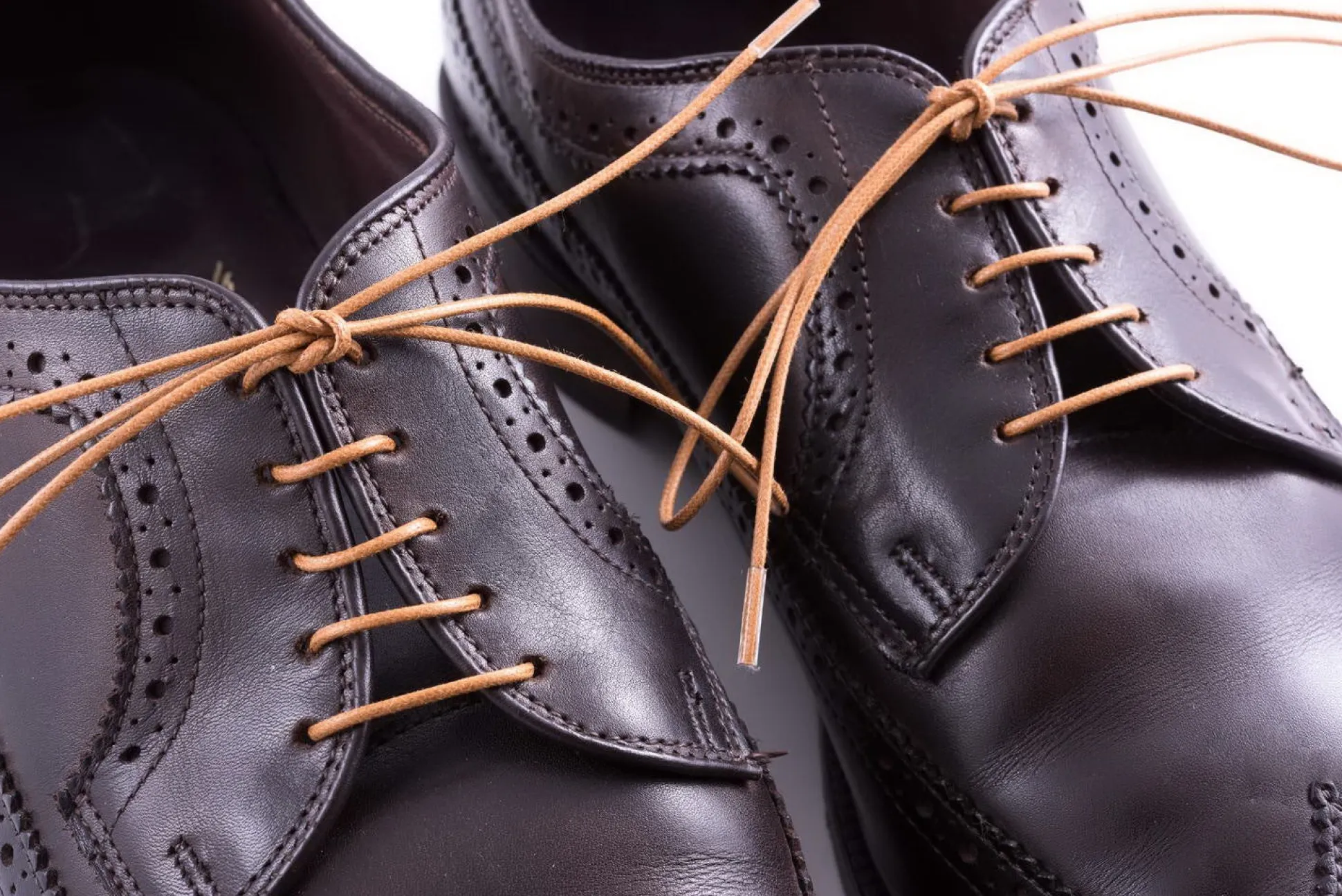 Round Light Brown Waxed Cotton Bootlaces
