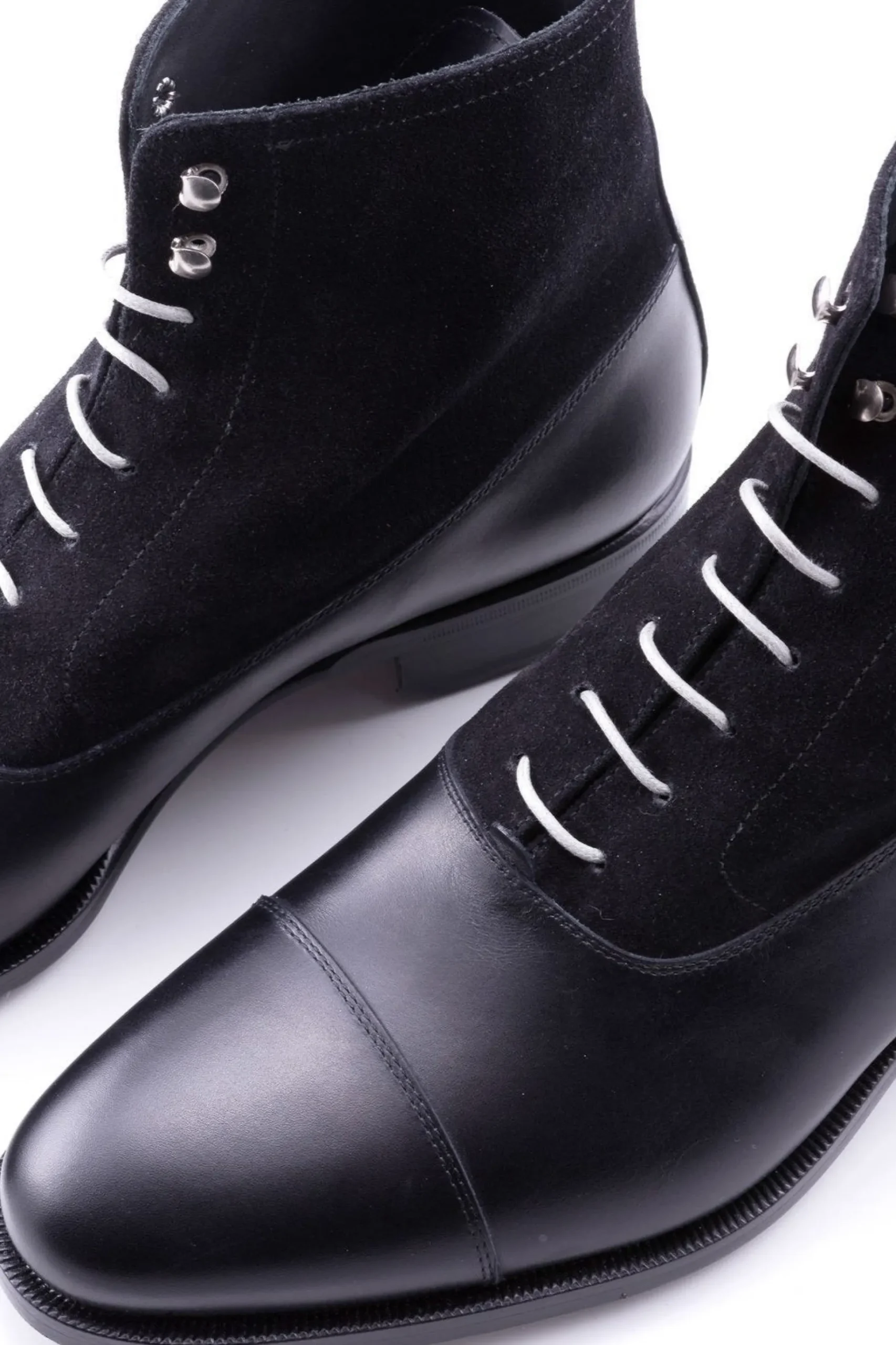 Round Light Gray Waxed Cotton Shoelaces