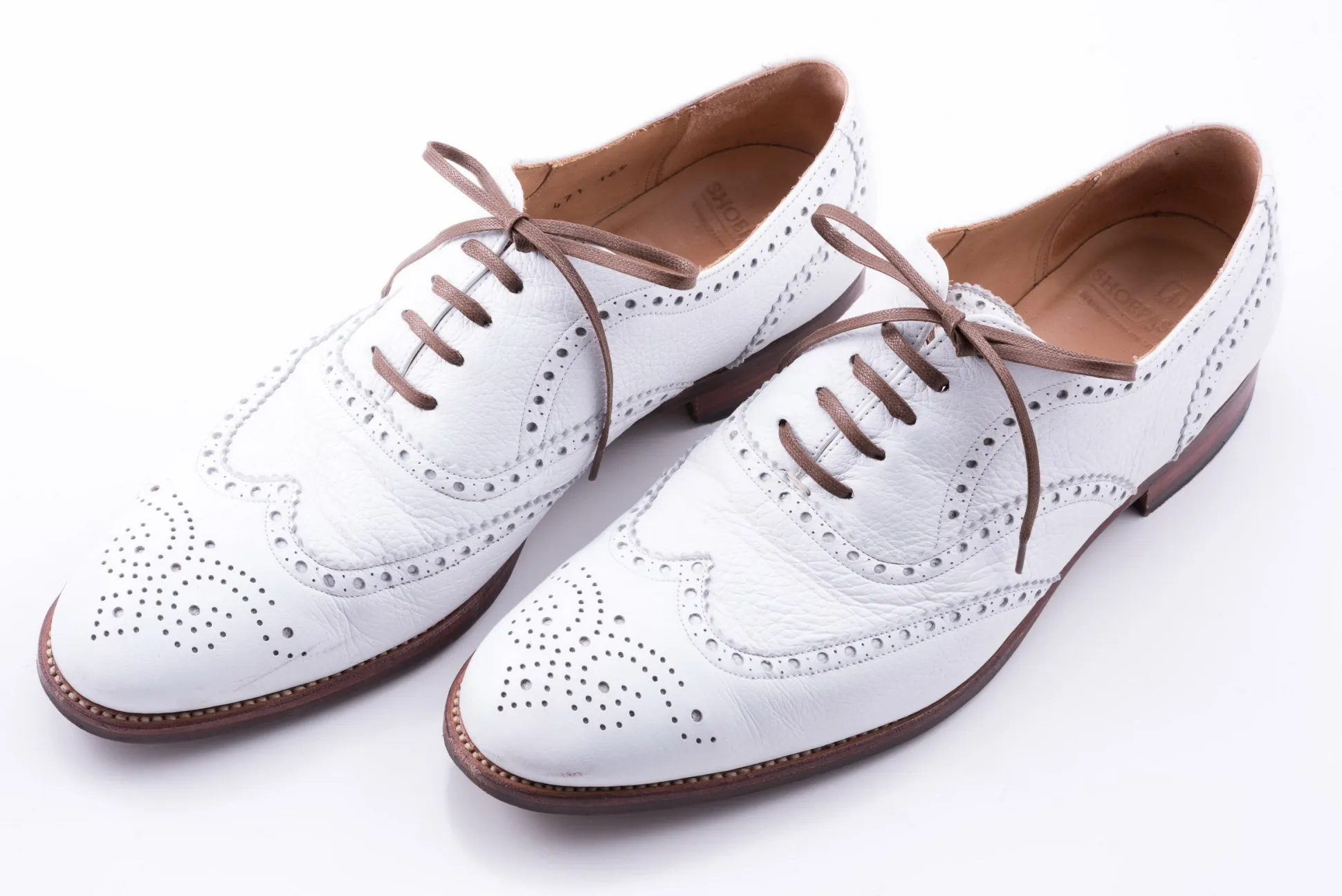 Round Mid Brown Waxed Cotton Shoelaces